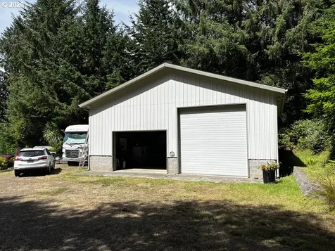 83235 Clear Lake Road Florence OR 97439