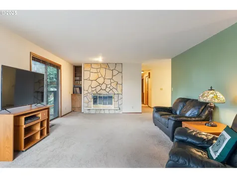 9875 SE Derek Court Happy Valley OR 97086