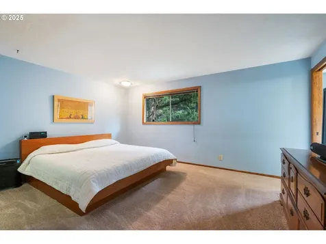 9875 SE Derek Court Happy Valley OR 97086