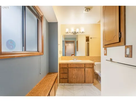 9875 SE Derek Court Happy Valley OR 97086