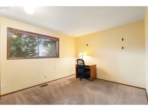 9875 SE Derek Court Happy Valley OR 97086
