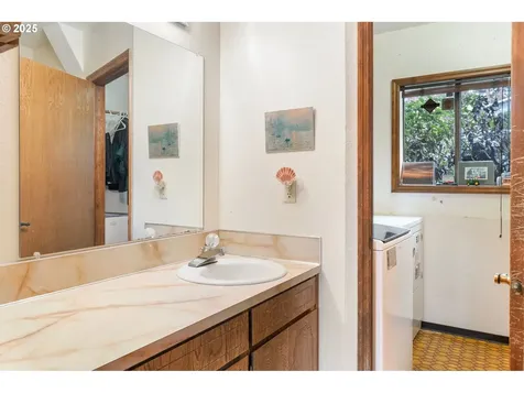 9875 SE Derek Court Happy Valley OR 97086