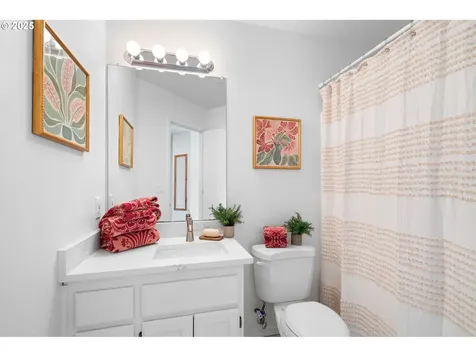 6204 SE Sigrid Street Hillsboro OR 97123