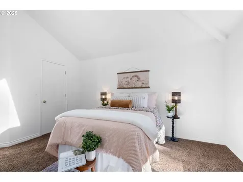 6204 SE Sigrid Street Hillsboro OR 97123