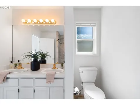 6204 SE Sigrid Street Hillsboro OR 97123