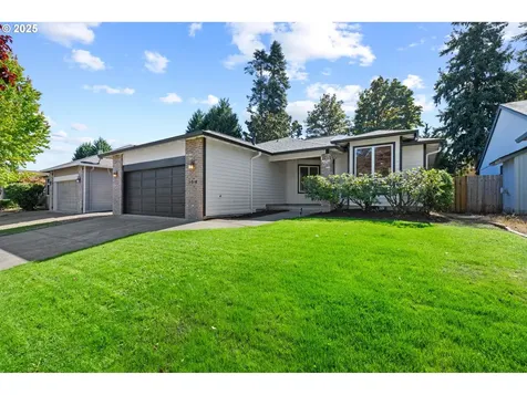 6204 SE Sigrid Street Hillsboro OR 97123