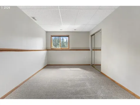 1839 SW Collins Court Portland OR 97219
