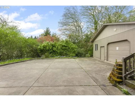 1839 SW Collins Court Portland OR 97219