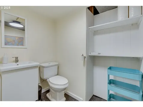 8743 E Burnside Street Portland OR 97216