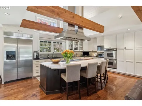 2550 Dellwood Drive Lake Oswego OR 97034