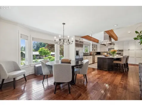 2550 Dellwood Drive Lake Oswego OR 97034