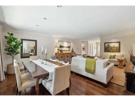 2550 Dellwood Drive Lake Oswego OR 97034