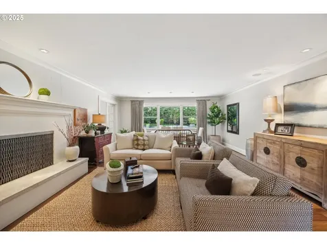 2550 Dellwood Drive Lake Oswego OR 97034