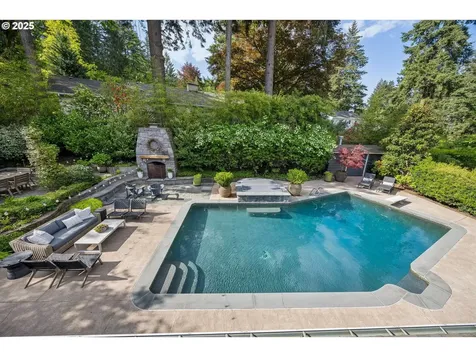 2550 Dellwood Drive Lake Oswego OR 97034