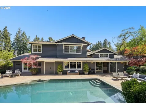 2550 Dellwood Drive Lake Oswego OR 97034