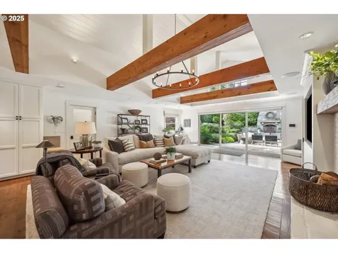 2550 Dellwood Drive Lake Oswego OR 97034