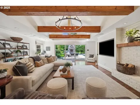 2550 Dellwood Drive Lake Oswego OR 97034