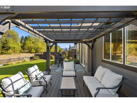 13704 NE 102nd Street Vancouver WA 98682