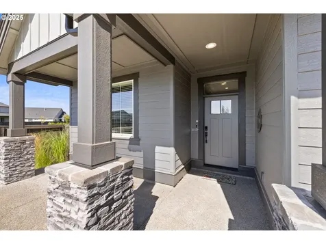 13704 NE 102nd Street Vancouver WA 98682