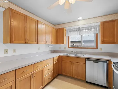 10915 NE 86th Way Vancouver WA 98662