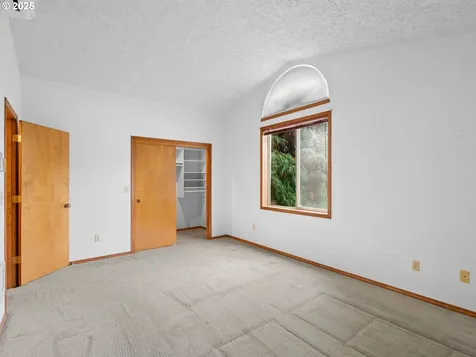 10915 NE 86th Way Vancouver WA 98662