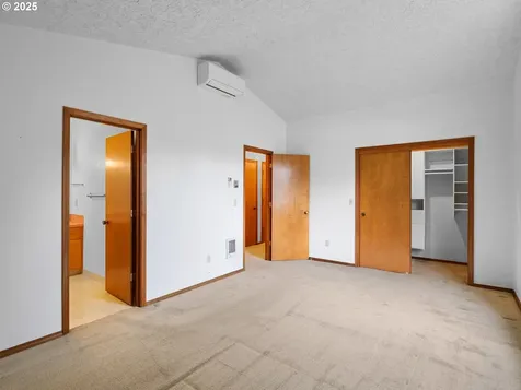 10915 NE 86th Way Vancouver WA 98662
