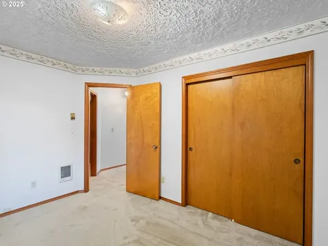 10915 NE 86th Way Vancouver WA 98662