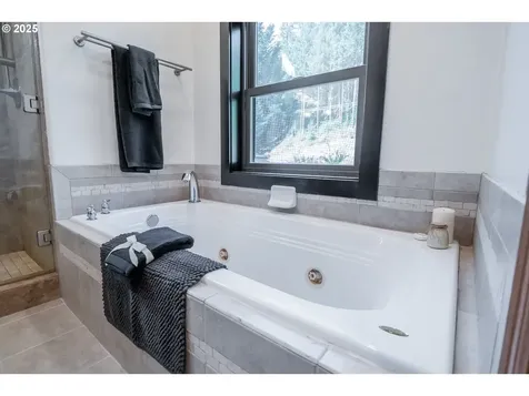 30138 Fox Hollow Road Eugene OR 97405