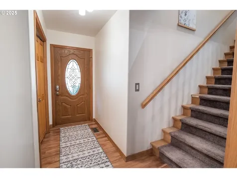 30138 Fox Hollow Road Eugene OR 97405