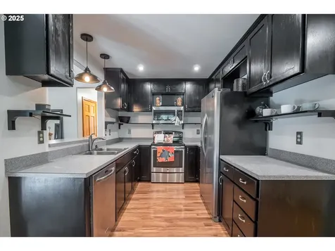 30138 Fox Hollow Road Eugene OR 97405