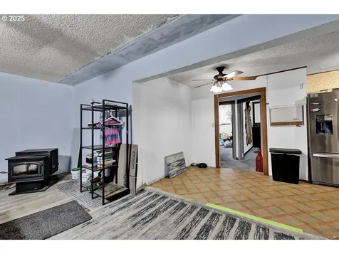 154 37th Street Springfield OR 97478