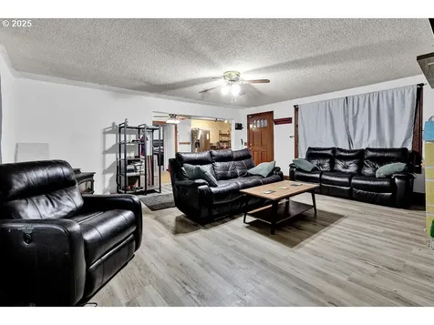 154 37th Street Springfield OR 97478