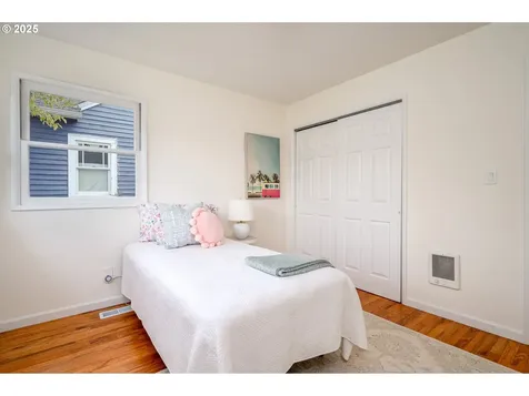 1312 N Farragut Street Portland OR 97217