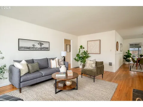 1312 N Farragut Street Portland OR 97217