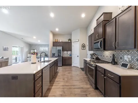 2747 S Harper Valley Way Ridgefield WA 98642