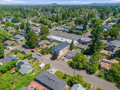 7428 SE 51st Avenue Portland OR 97206