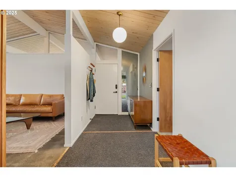 8475 SW Bohmann Parkway Portland OR 97223
