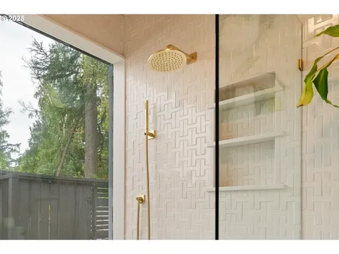 8475 SW Bohmann Parkway Portland OR 97223