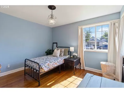 567 20th Avenue Longview WA 98632