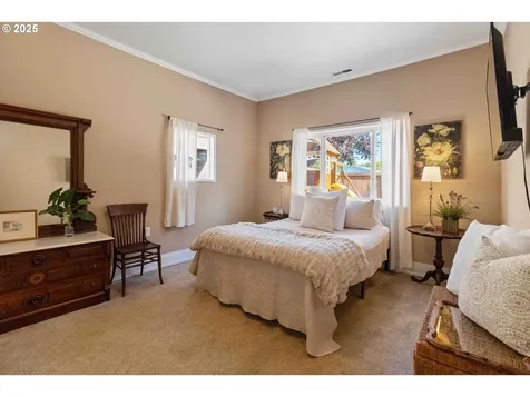 567 20th Avenue Longview WA 98632