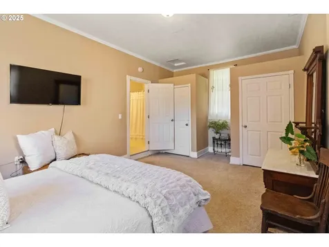 567 20th Avenue Longview WA 98632