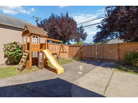 567 20th Avenue Longview WA 98632