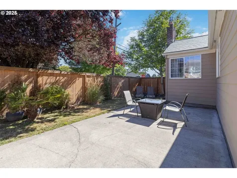 567 20th Avenue Longview WA 98632