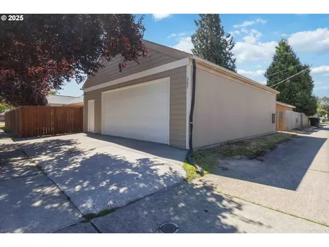 567 20th Avenue Longview WA 98632