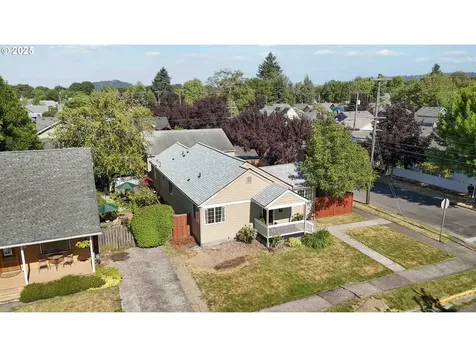 567 20th Avenue Longview WA 98632