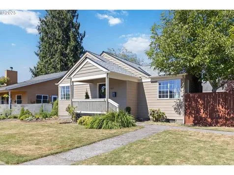 567 20th Avenue Longview WA 98632