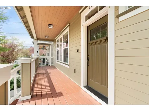 1805 N Kilpatrick Street Portland OR 97217