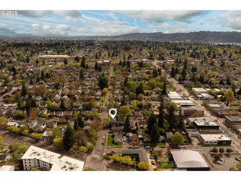 1805 N Kilpatrick Street Portland OR 97217