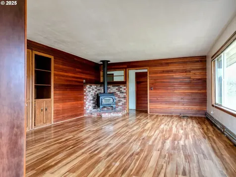 1104 Rio Nes Lane Roseburg OR 97470