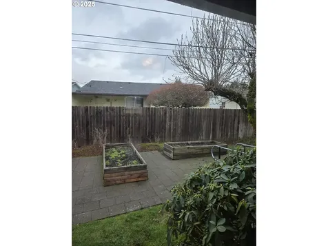 1355 Rainier Road Woodburn OR 97071